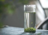 中國茶葉的三大類： 綠茶、紅茶、烏龍茶